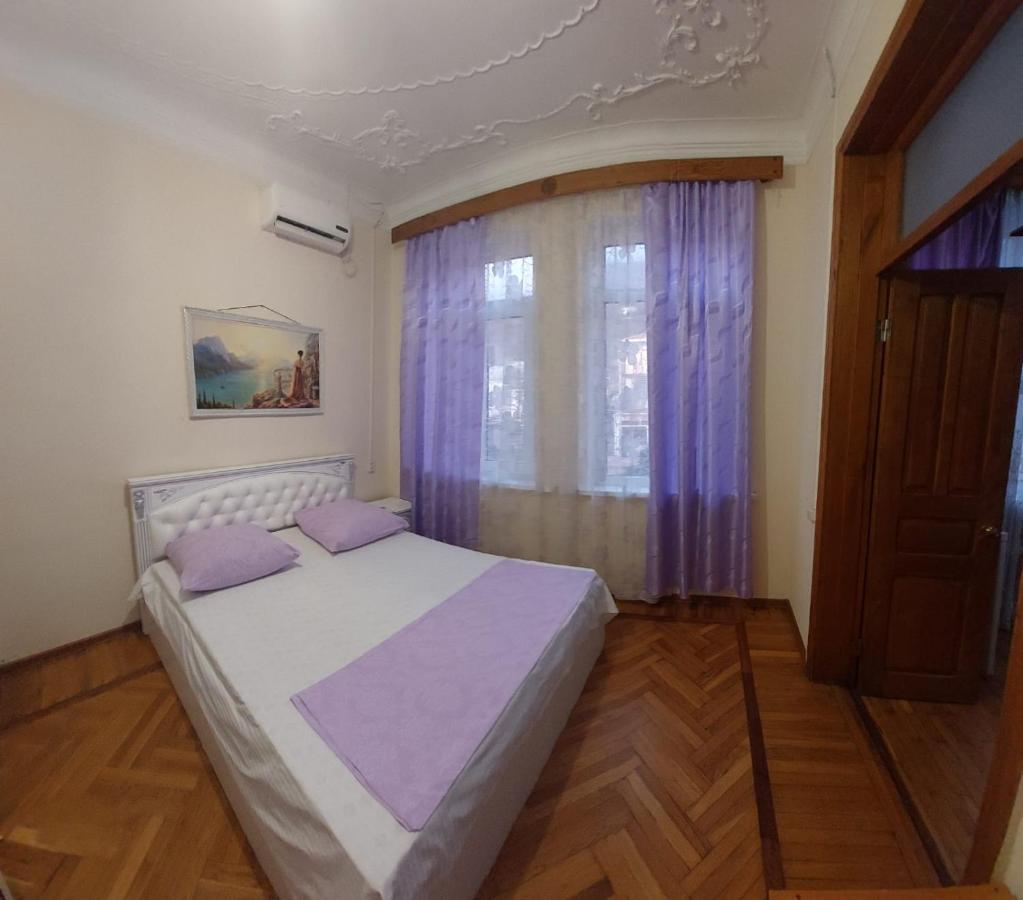 Зеленый Дворик Gagra Buitenkant foto